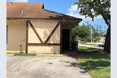 800 SW 9th Street, Hallandale Beach, FL 33009 - Photo 1