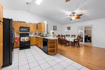 565 SW Cherryhill Road, Port Saint Lucie, FL 34953 - Photo 4