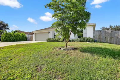 543 SW Kabot Avenue, Port Saint Lucie, FL 34953 - Photo 4