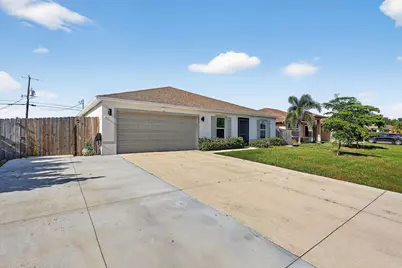 543 SW Kabot Avenue, Port Saint Lucie, FL 34953 - Photo 2