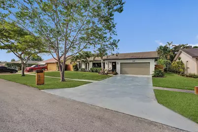 5017 SW 87th Avenue, Cooper City, FL 33328 - Photo 2