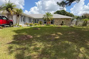 1325 SE Laconia Ln, Port Saint Lucie, FL 34983 - Photo 1