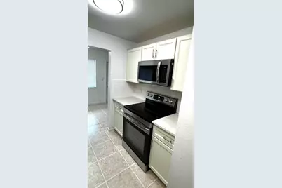 1020 Crystal Lake Drive #103, Deerfield Beach, FL 33064 - Photo 4