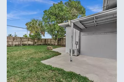 222 NE 9th Avenue, Deerfield Beach, FL 33441 - Photo 48