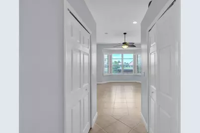 688 SW Lake Charles Circle, Port Saint Lucie, FL 34986 - Photo 16