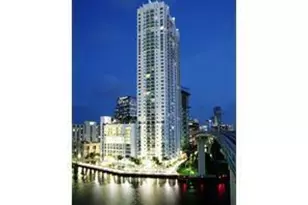 31 SE 5th St, Miami, FL 33131 - Photo 12