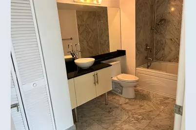 31 SE 5th Street #1206, Miami, FL 33131 - Photo 10