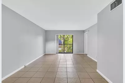 21904 Lake Forest Circle #202, Boca Raton, FL 33433 - Photo 22