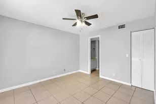 21904 Lake Forest Cir, Boca Raton, FL 33433 - Photo 12
