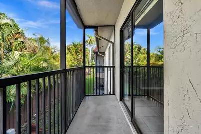 21904 Lake Forest Circle #202, Boca Raton, FL 33433 - Photo 6