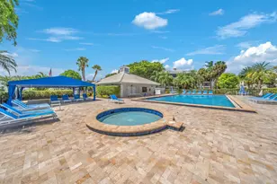 1701 Whitehall Dr, Davie, FL 33324 - Photo 4