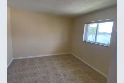 1020 Crystal Lake Drive #209, Deerfield Beach, FL 33064 - Photo 6
