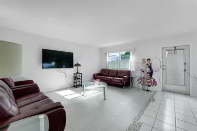 173 Valencia H, Delray Beach, FL 33446 - Photo 2