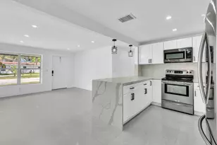 4156 SW 49th Ct, Dania Beach, FL 33314 - Photo 10