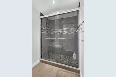 290 174th Street #L18, Sunny Isles Beach, FL 33160 - Photo 30