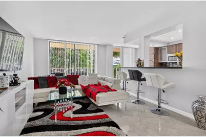 290 174th Street #L18, Sunny Isles Beach, FL 33160 - Photo 4