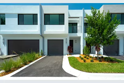702 Cypress Grove Drive #702, Pompano Beach, FL 33069 - Photo 2