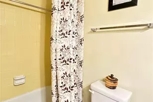 4899 NW 26th Ct, Lauderdale Lakes, FL 33313 - Photo 4