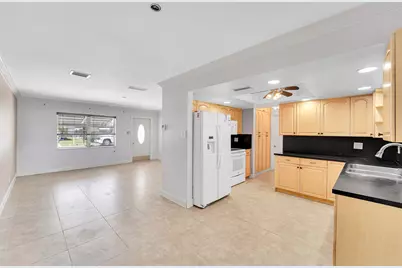7255 NW 8th Court, Margate, FL 33063 - Photo 6