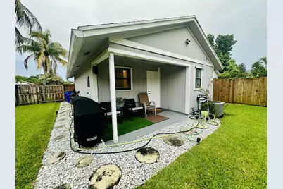 8715 Sol Terrace, West Palm Beach, FL 33403 - Photo 20