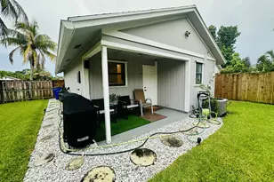 8715 Sol Terrace, West Palm Beach, FL 33403 - Photo 20