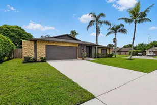 1058 Fernlea Dr, West Palm Beach, FL 33417 - Photo 2