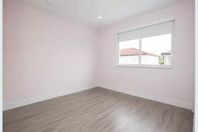 8833 NW 178th Street, Hialeah, FL 33018 - Photo 22