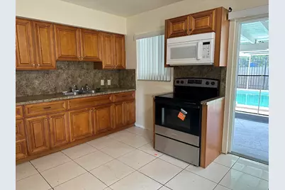 1316 NW 15th Place NW, Fort Lauderdale, FL 33311 - Photo 4