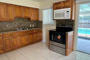 1316 NW 15th Pl NW, Fort Lauderdale, FL 33311 - Photo 4