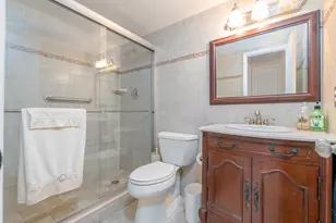 2731 NE 14th St, Pompano Beach, FL 33062 - Photo 10