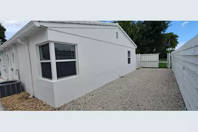 5649 NE 5th Terrace, Oakland Park, FL 33334 - Photo 16