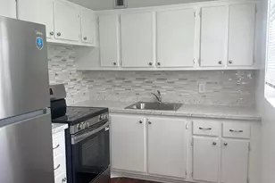 195 Windsor I, West Palm Beach, FL 33417 - Photo 2