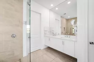 11850 N Baypoint Cir, Parkland, FL 33076 - Photo 24