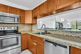 2659 Carambola Cir N, Coconut Creek, FL 33066 - Photo 24