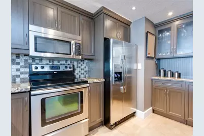121 Golden Isles Drive #806, Hallandale Beach, FL 33009 - Photo 2