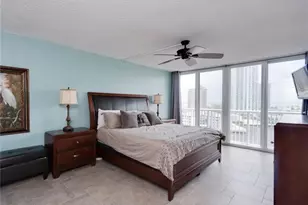 121 Golden Isles Dr, Hallandale Beach, FL 33009 - Photo 12