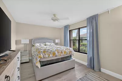 13355 Touchstone Place, Palm Beach Gardens, FL 33418 - Photo 18