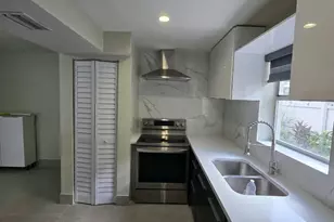 7924 SW 8th St, North Lauderdale, FL 33068 - Photo 10