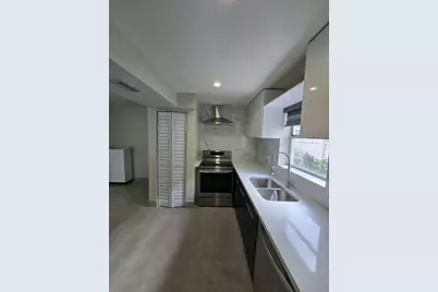 [Address not provided], North Lauderdale, FL 33068 - Photo 10
