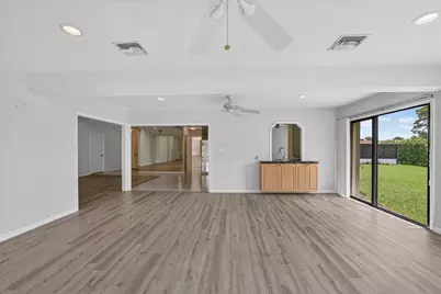 13257 Touchstone Place, Palm Beach Gardens, FL 33418 - Photo 8