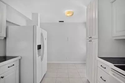 13257 Touchstone Place, Palm Beach Gardens, FL 33418 - Photo 12