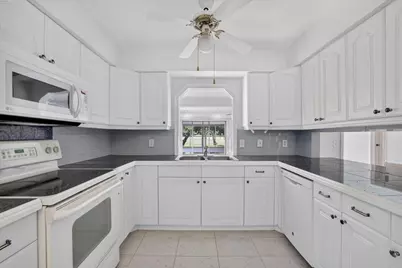 13257 Touchstone Place, Palm Beach Gardens, FL 33418 - Photo 10