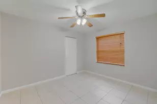 622 Lytle St, West Palm Beach, FL 33405 - Photo 12