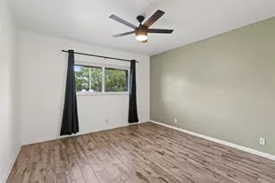 8400 W Sample Rd, Coral Springs, FL 33065 - Photo 16