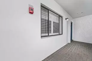 4465 Luxemburg Ct, Lake Worth, FL 33467 - Photo 4