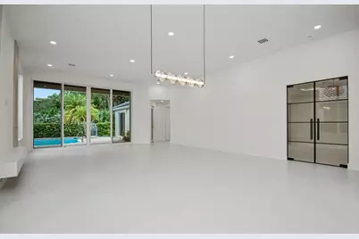 16053 Villa Vizcaya Place, Delray Beach, FL 33446 - Photo 12
