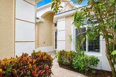 16053 Villa Vizcaya Place, Delray Beach, FL 33446 - Photo 2