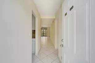 610 NE 12th Ave, Hallandale Beach, FL 33009 - Photo 22