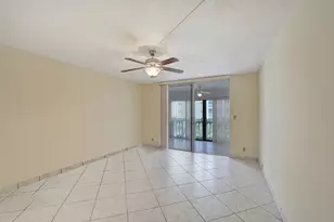 610 NE 12th Ave, Hallandale Beach, FL 33009 - Photo 14
