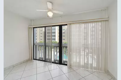 610 NE 12th Avenue #306, Hallandale Beach, FL 33009 - Photo 12